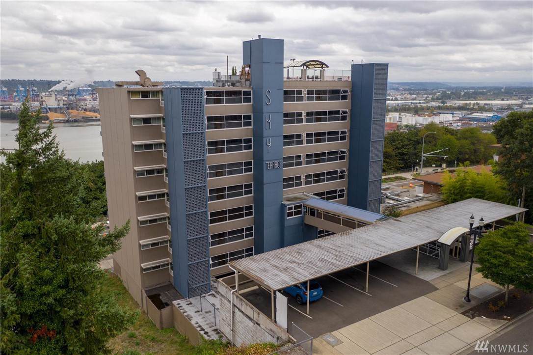 235 Broadway - Photo 1