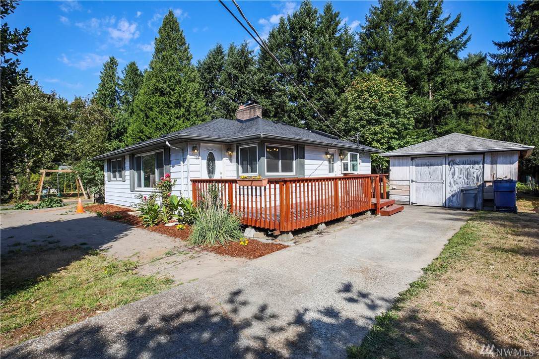 8904 121st St - Photo 1