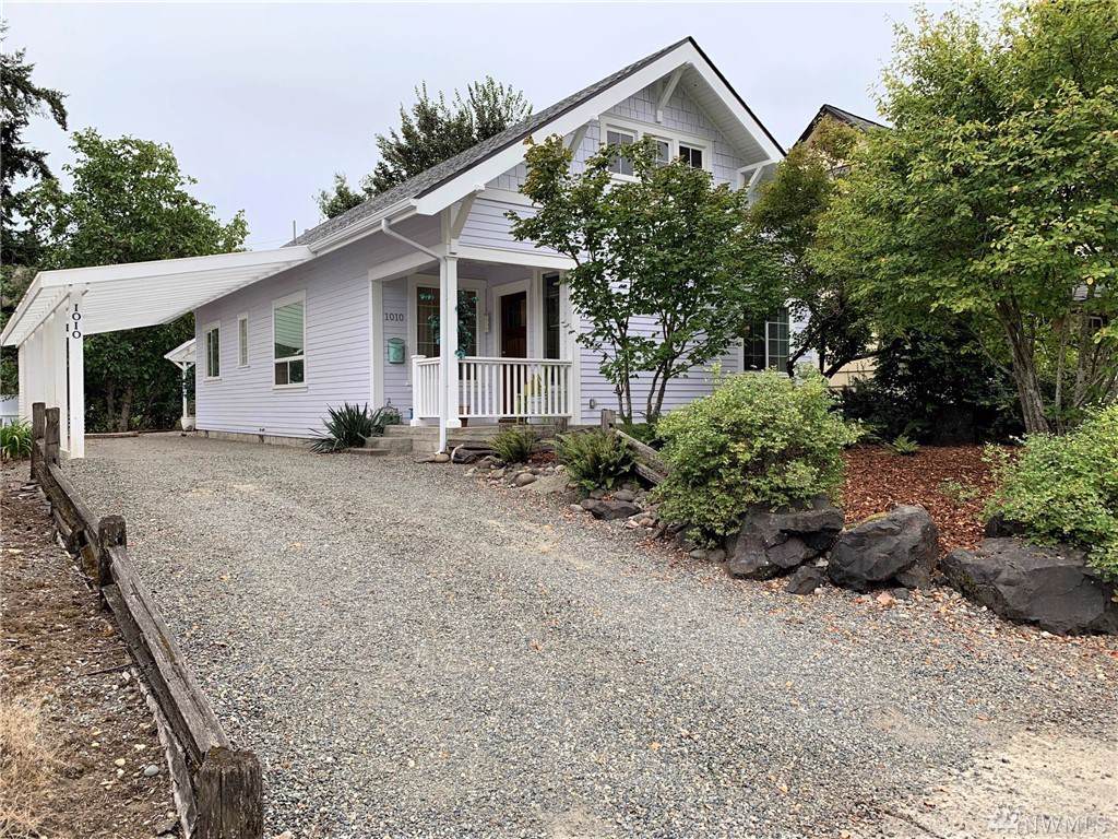1010 Walnut St - Photo 1