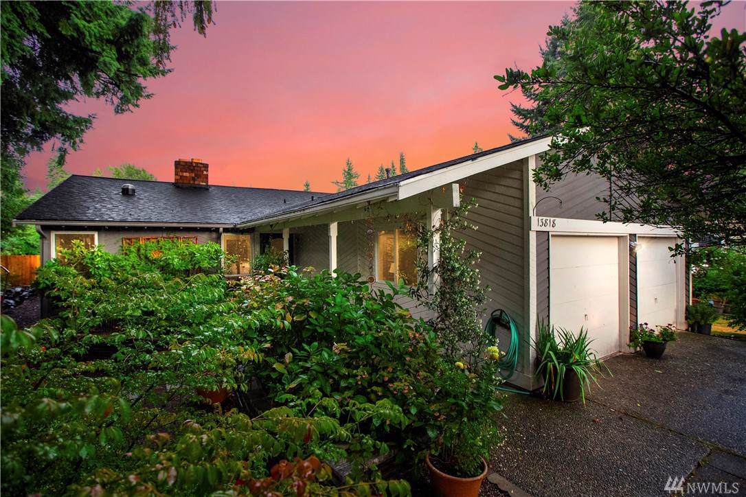 13818 123rd Ave - Photo 1