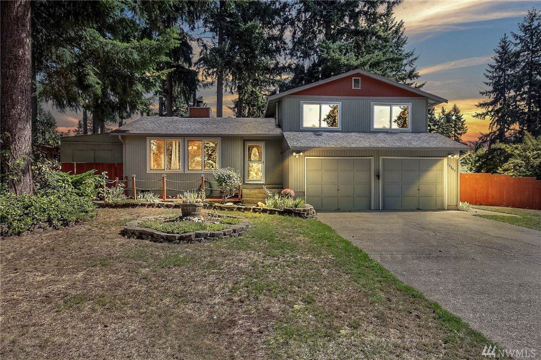 12607 216th Av Ct - Photo 1