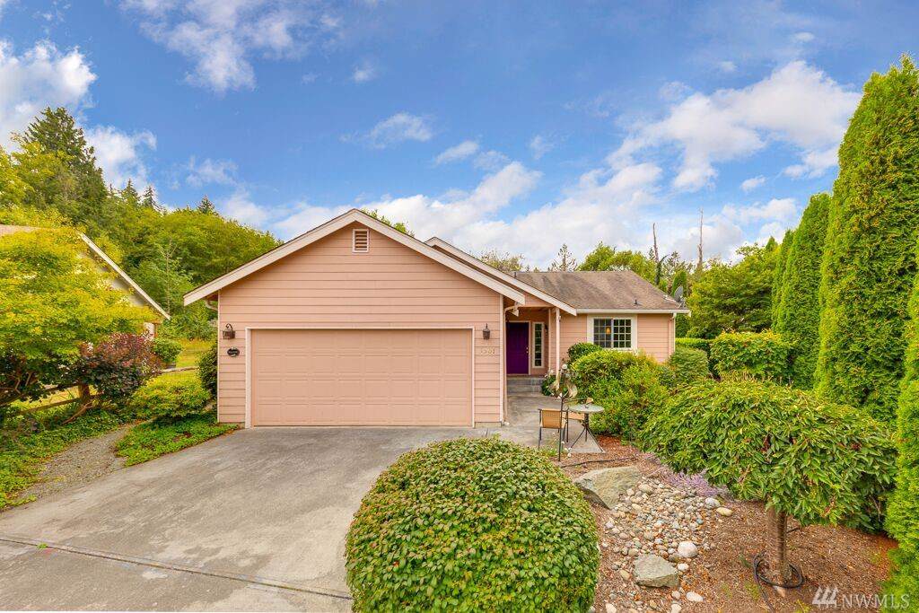 3501 Seneca Dr - Photo 1