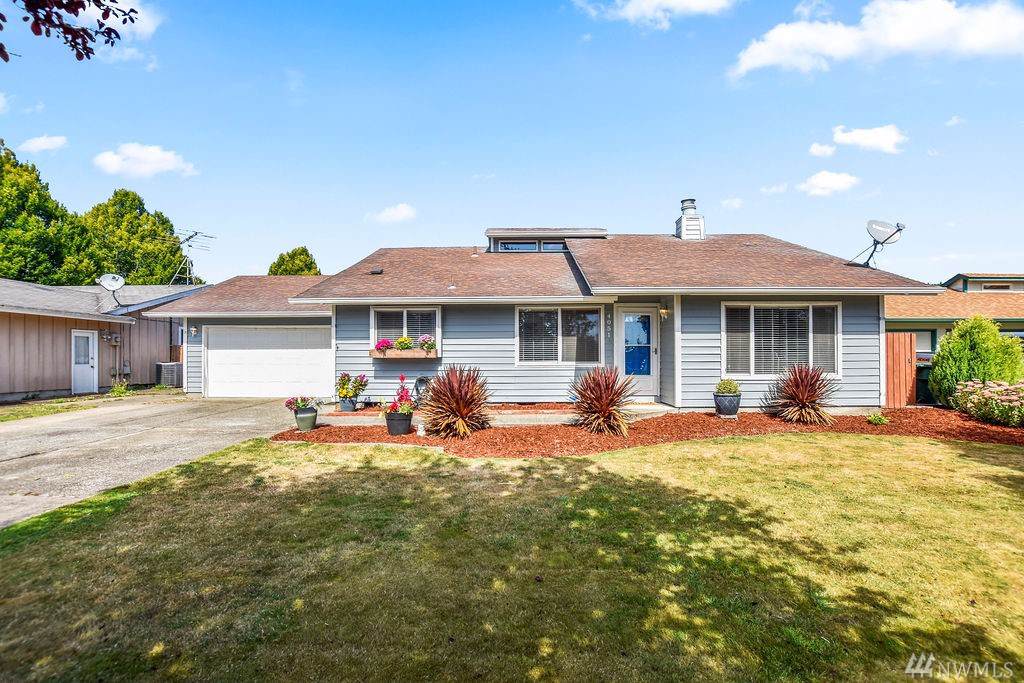 4051 Oak St - Photo 1