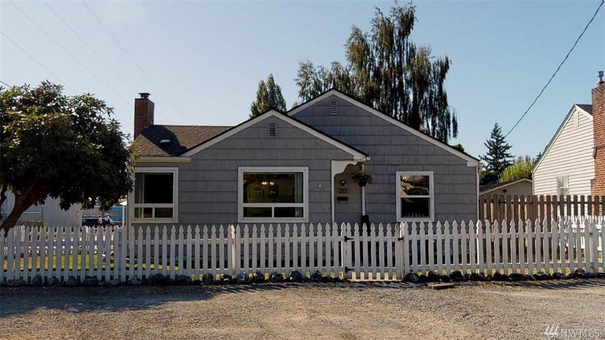 215 Wall St - Photo 1