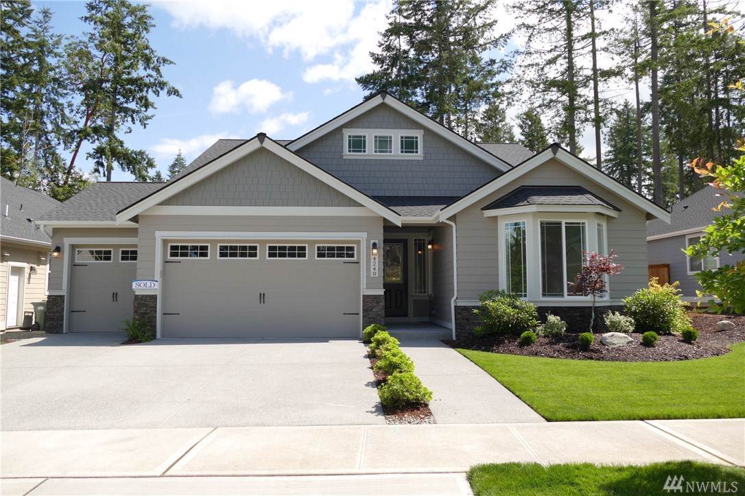 4321 Bogey Dr - Photo 1