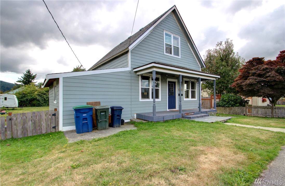 321 Jameson Ave - Photo 1