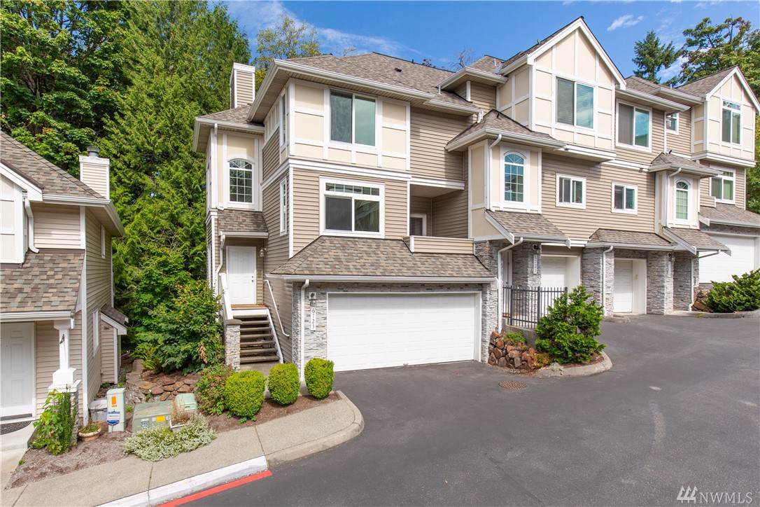 6723 Cougar Mountain Wy - Photo 1