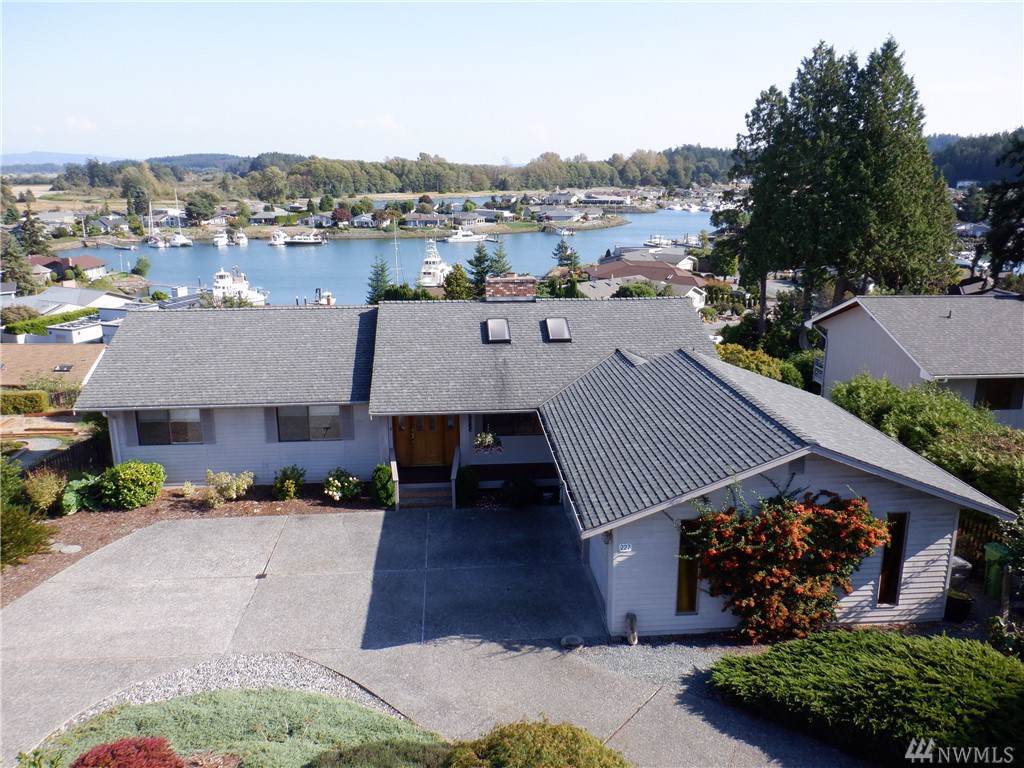 227 Skagit Wy - Photo 1