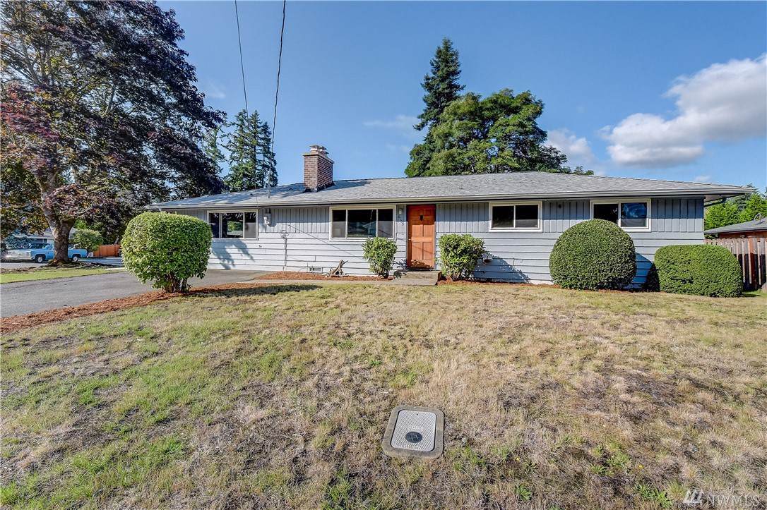6105 178th St - Photo 1