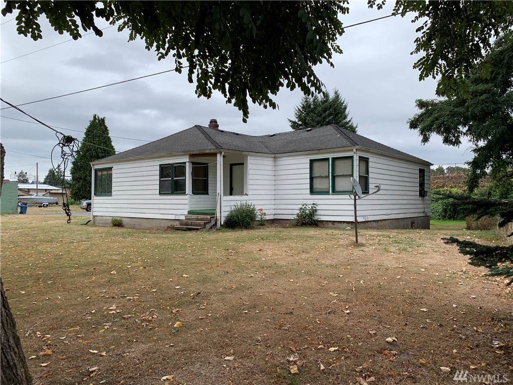 1112 Riverside Dr - Photo 1