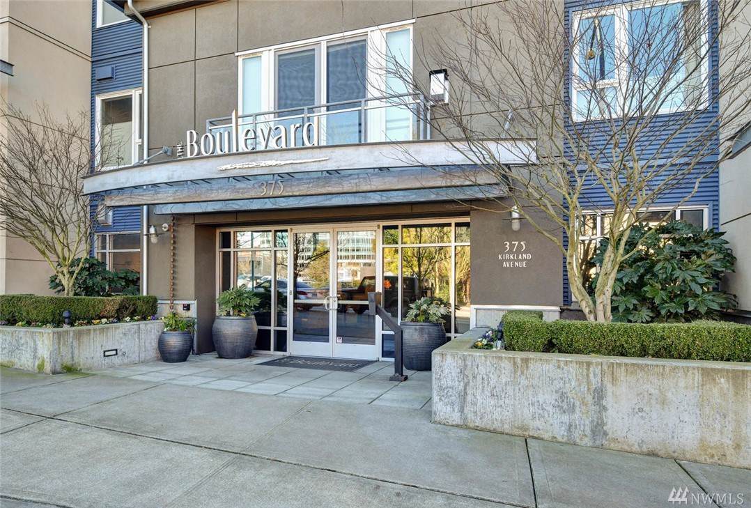 375 Kirkland Ave - Photo 1