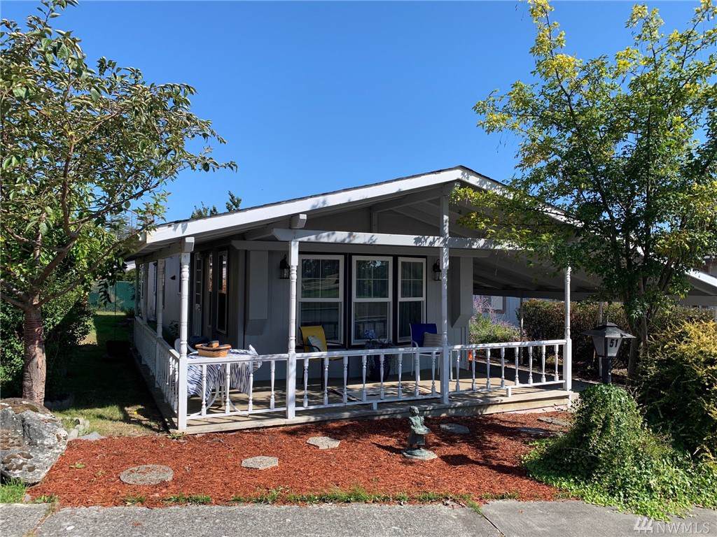 1785 Douglas Rd - Photo 1