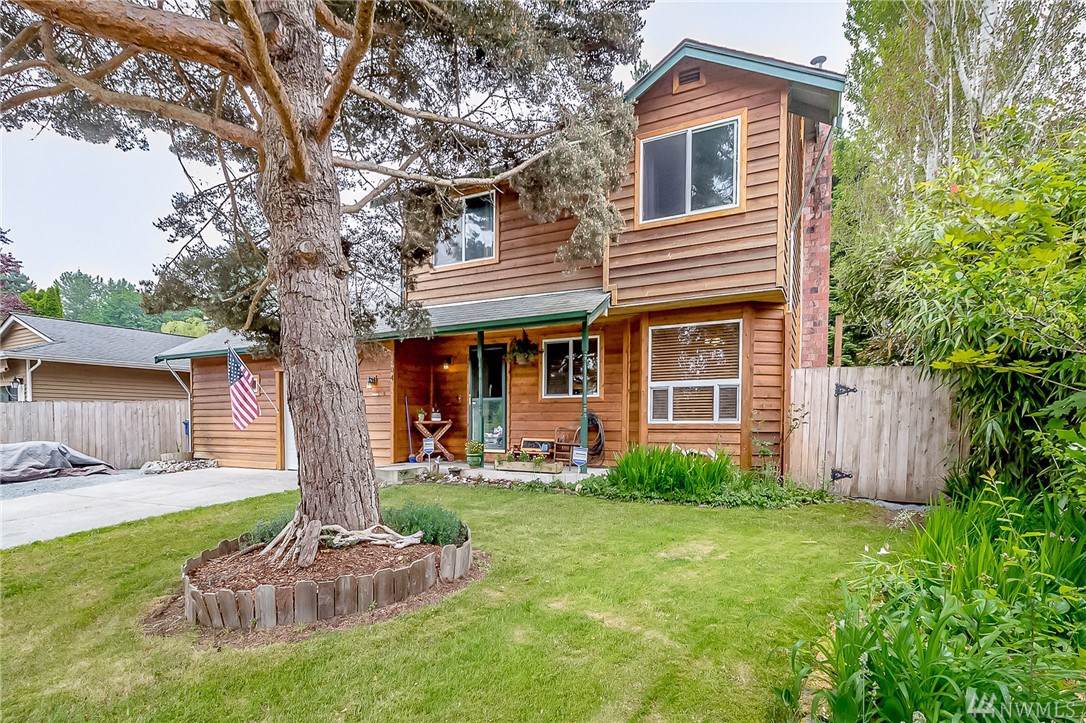 304 101st Ave - Photo 1