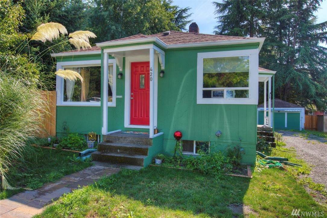 420 Meeker St - Photo 1
