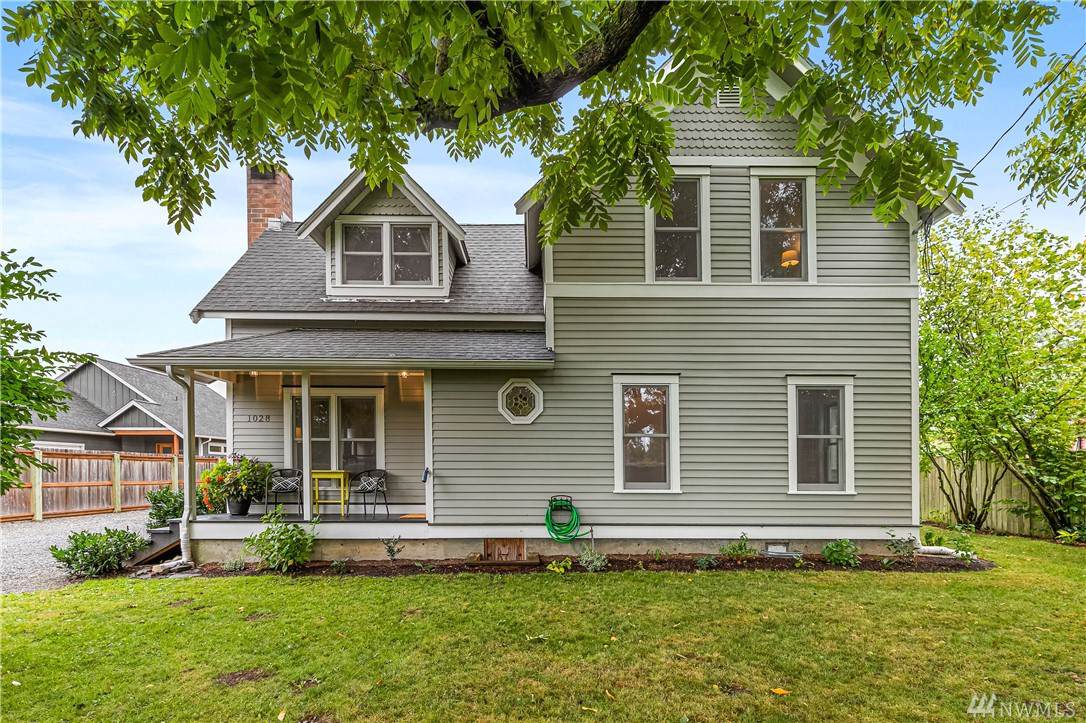 1028 Mission Rd - Photo 1