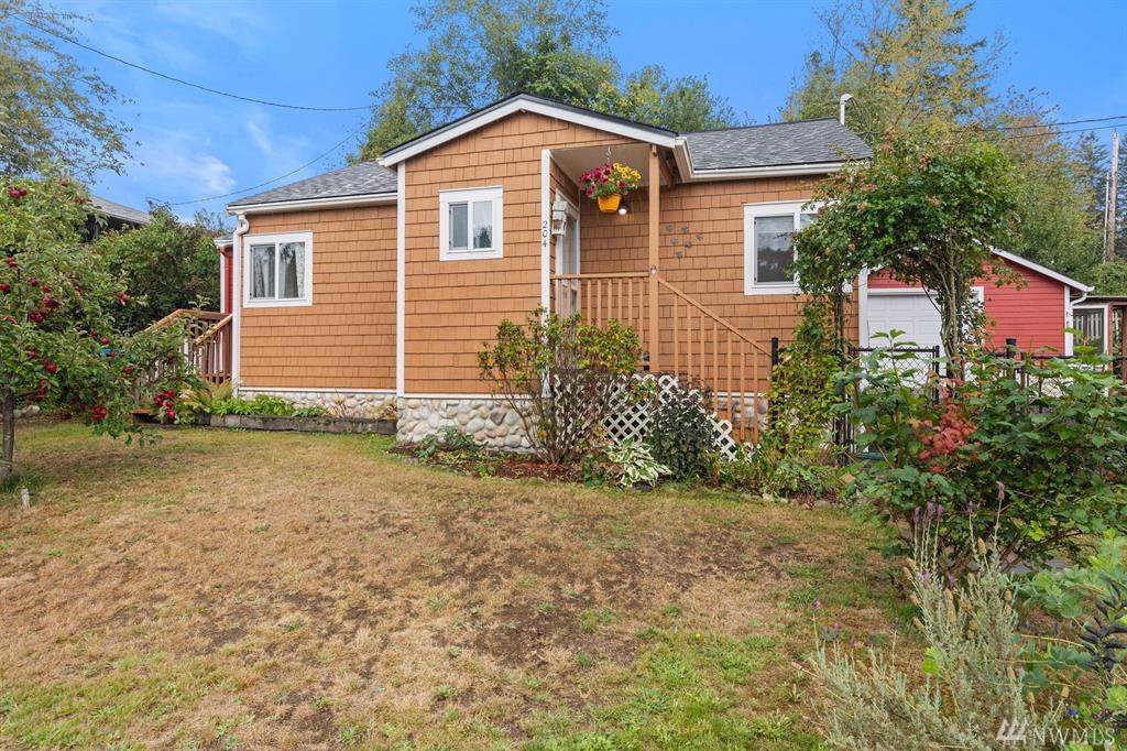 204 Smith St - Photo 1