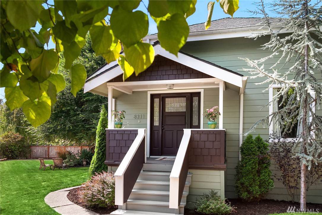 8331 Seward Park Ave - Photo 1