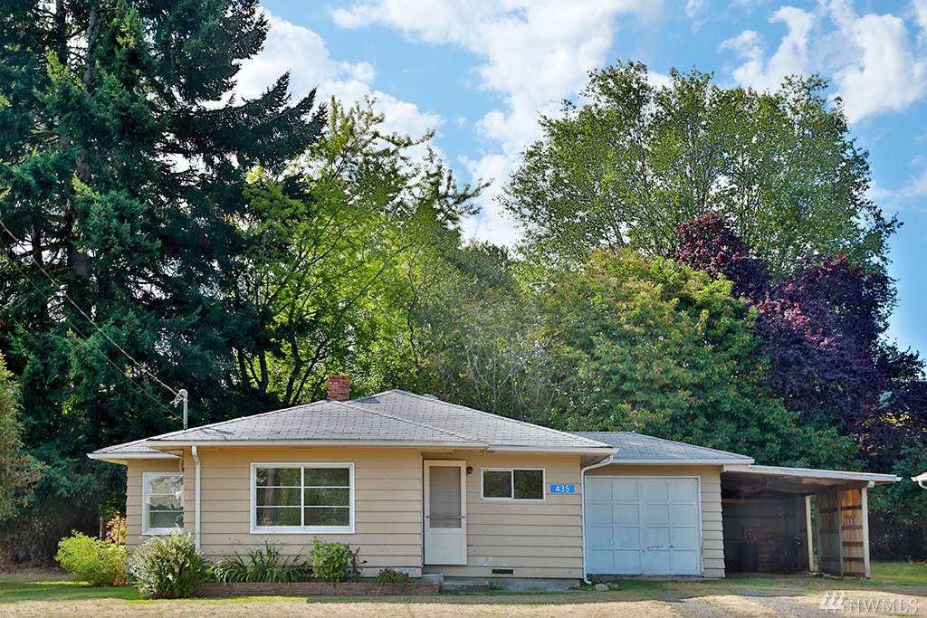 435 4th - Photo 1
