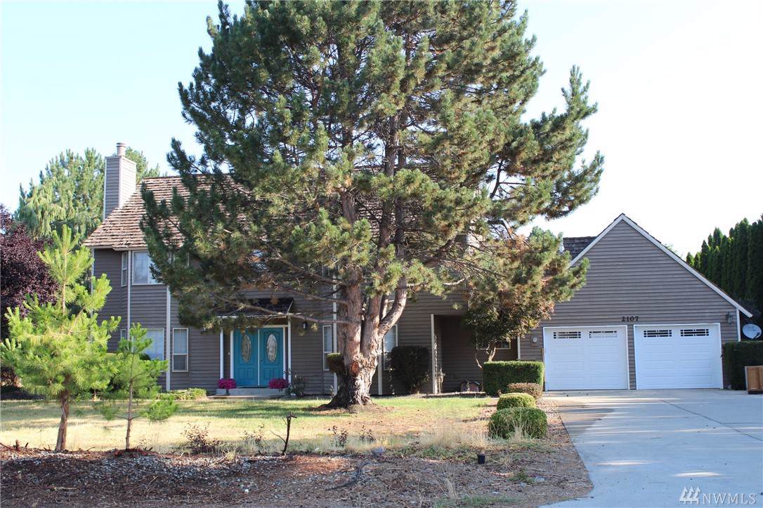 2107 1st Ave - Photo 1