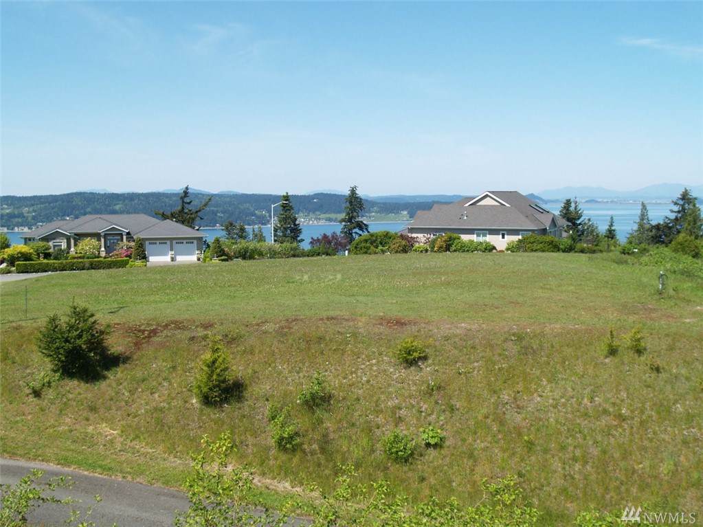 492 Brentwood Dr - Photo 1