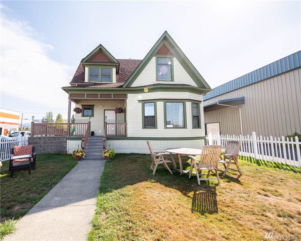 1922 James St - Photo 1