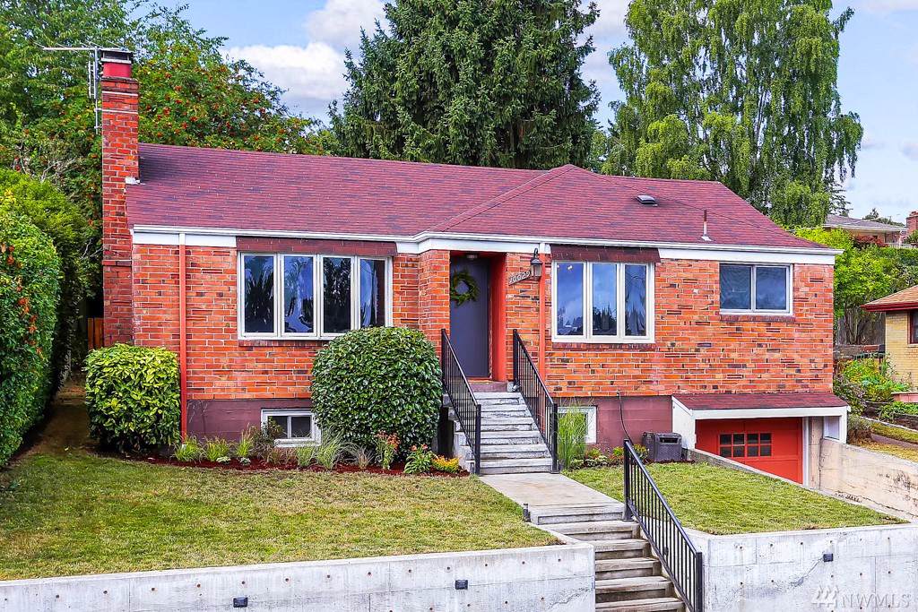 10029 9th Ave - Photo 1