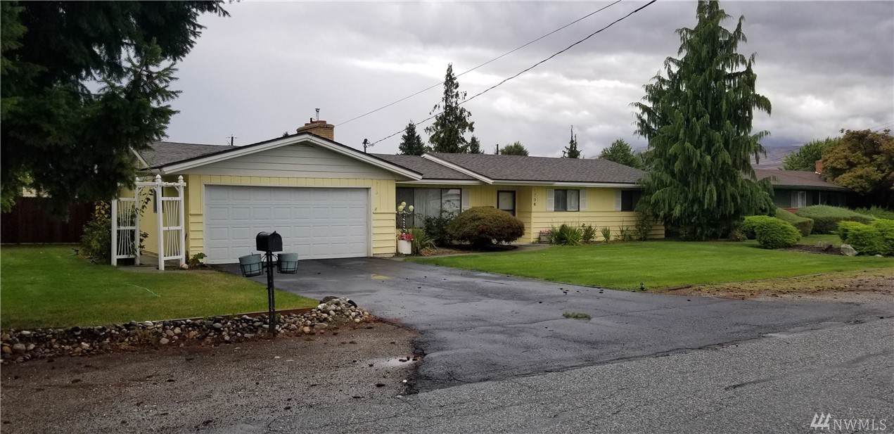 1706 Walnut St - Photo 1