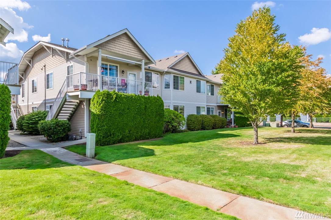 1002 9th Ave - Photo 1