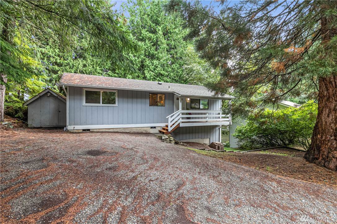 8 Hawks Hill Place - Photo 1