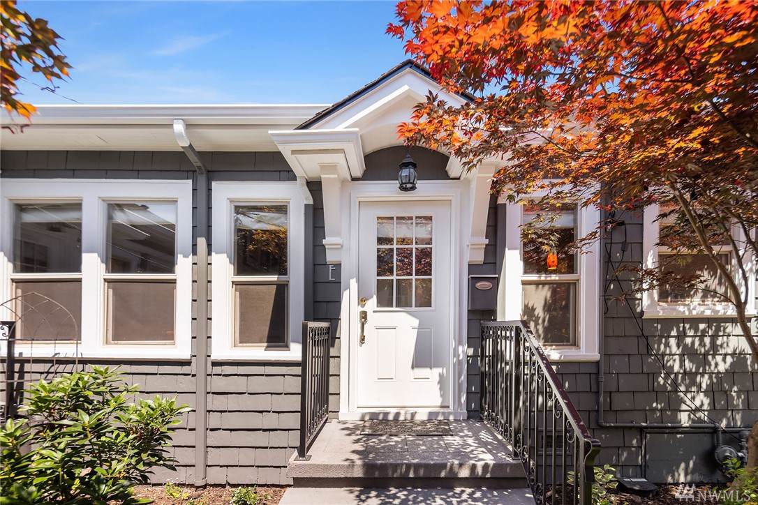 421 10th Ave - Photo 1