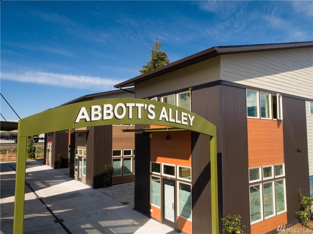 128 Abbott's Alley - Photo 1