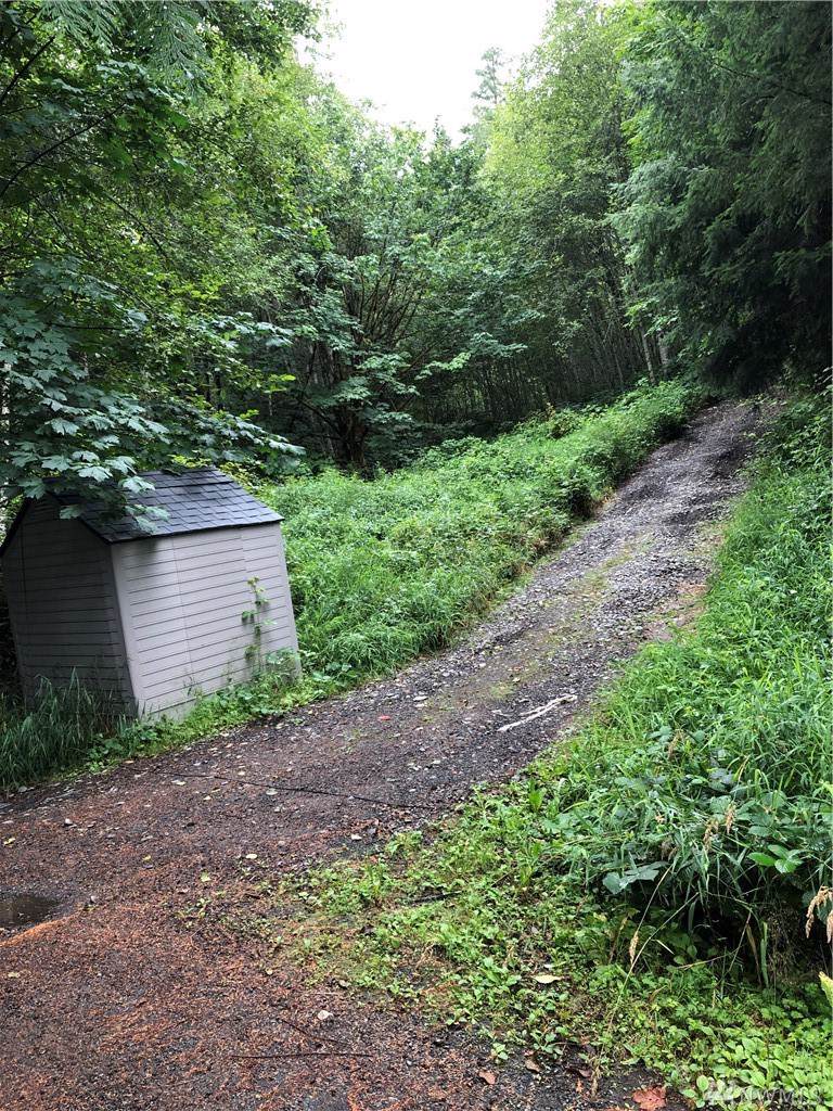 137 Toby Mine Rd - Photo 1