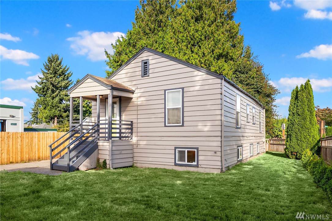 307 Burnett Ave - Photo 1