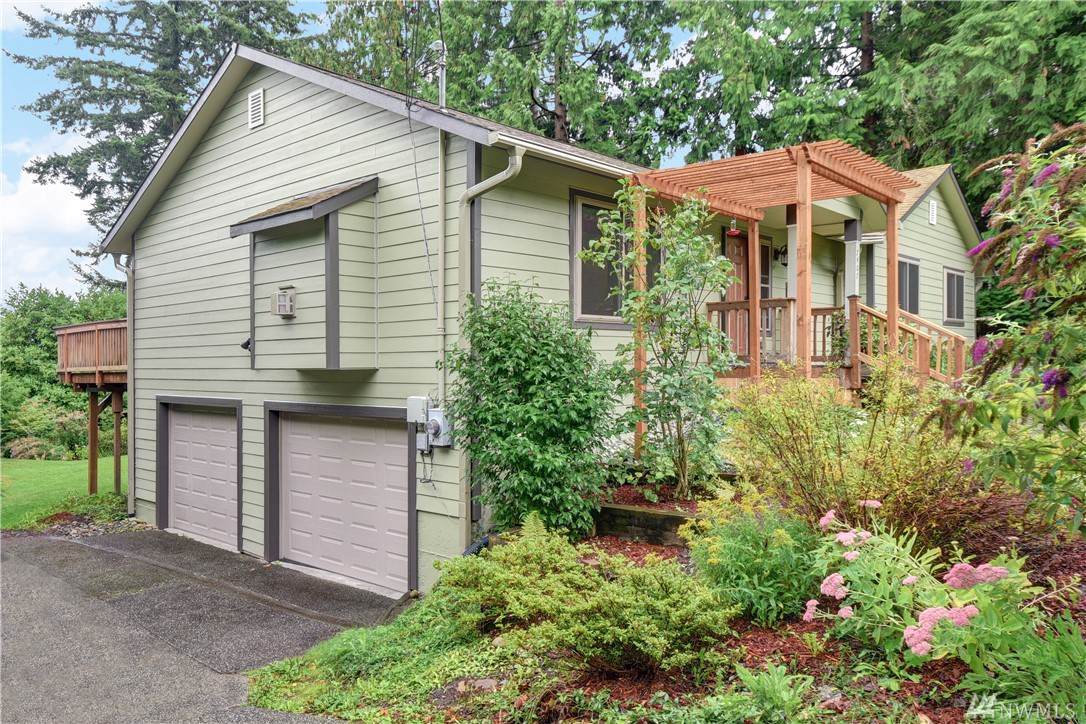 7407 Cascade Dr - Photo 1