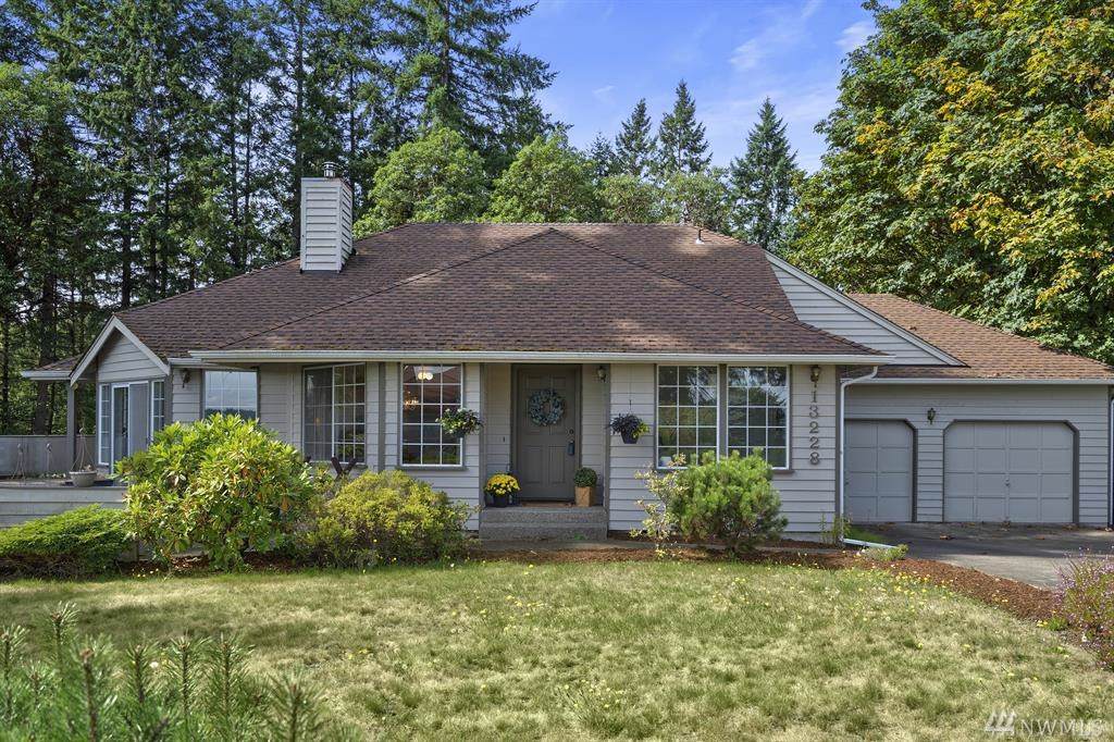 13228 Emerald Dr - Photo 1