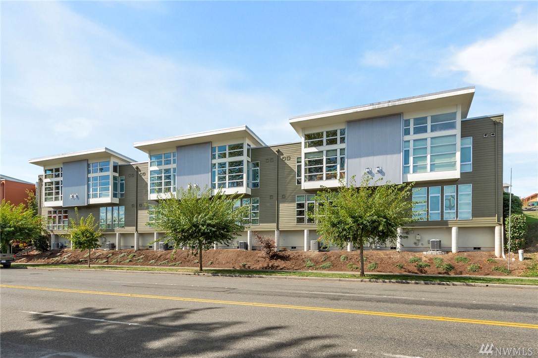 2339 Yakima Ct - Photo 1
