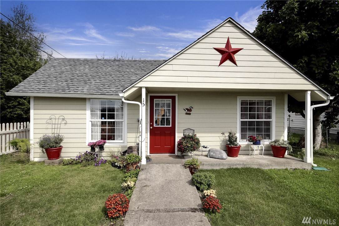 15 Cummings Ave - Photo 1
