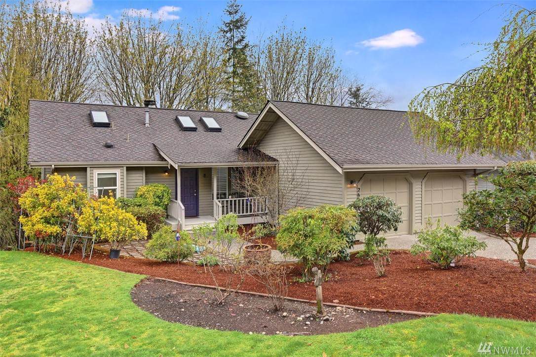 2610 Oakcrest Dr - Photo 1
