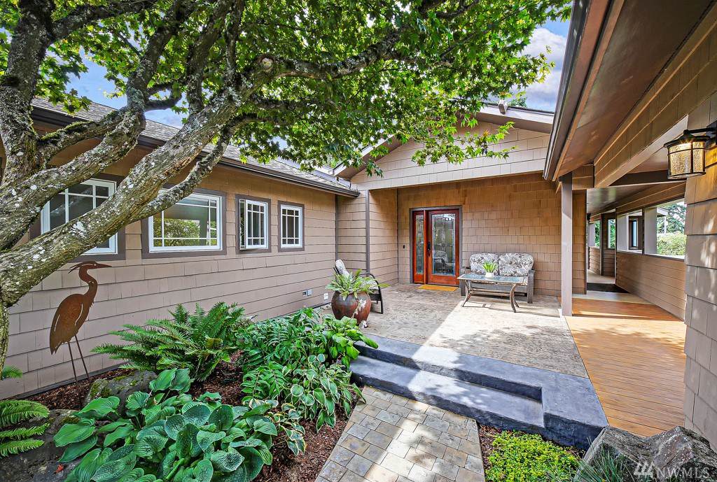 21712 85th Place - Photo 1