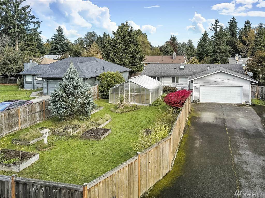 26007 132nd Ave - Photo 1