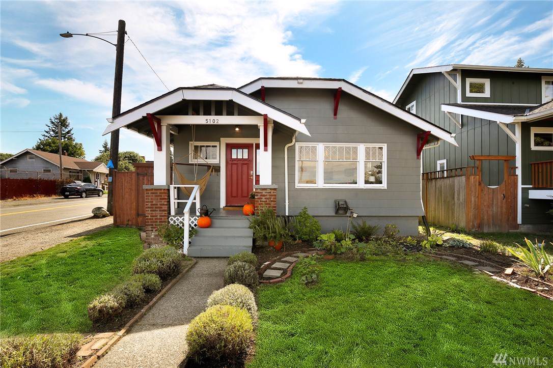 5102 46th St - Photo 1