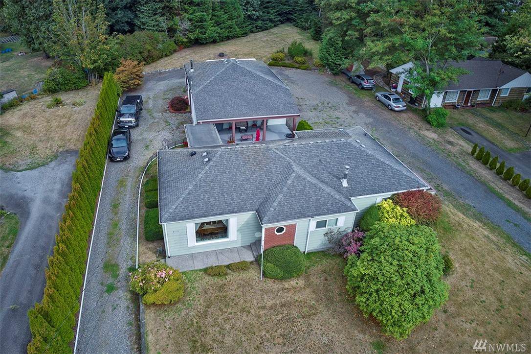 2832 Alderwood Ave - Photo 1