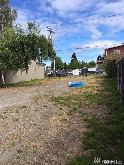 208 Main - Photo 1