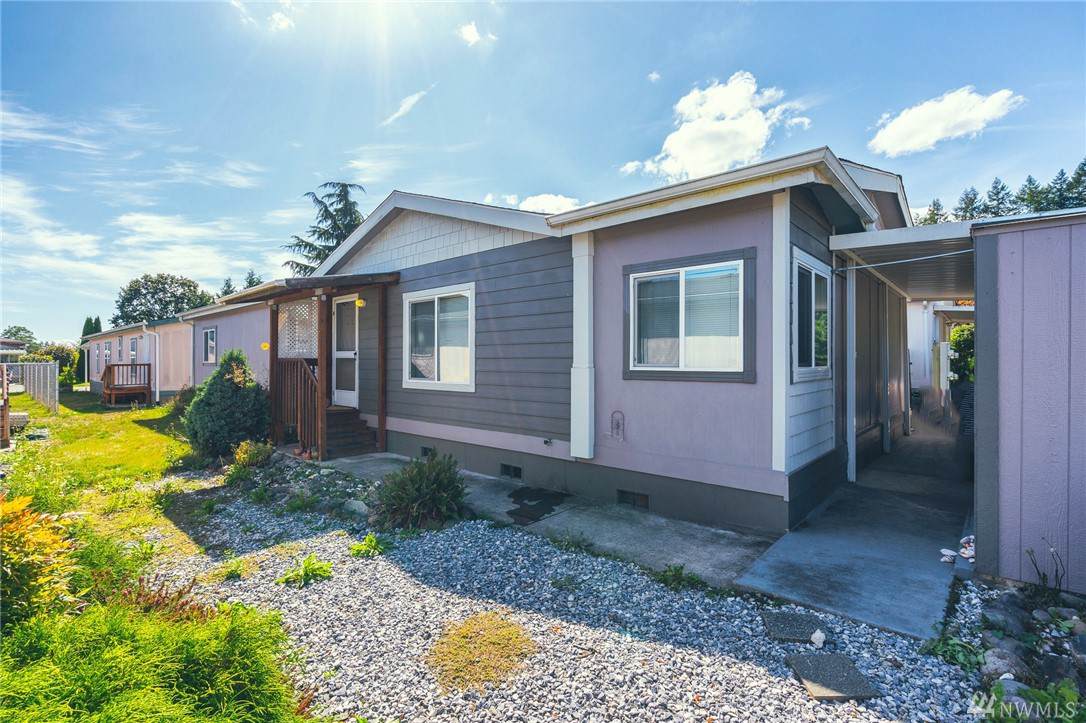 201 Oakview Ave - Photo 1