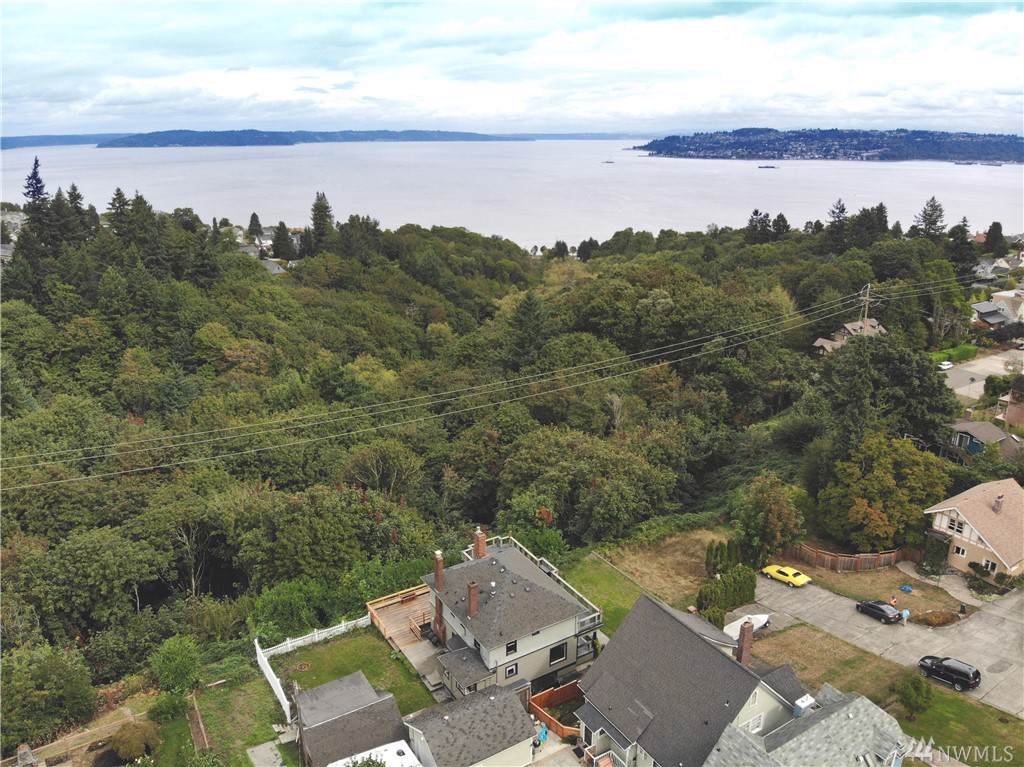 3018 Puget Sound Ave - Photo 1