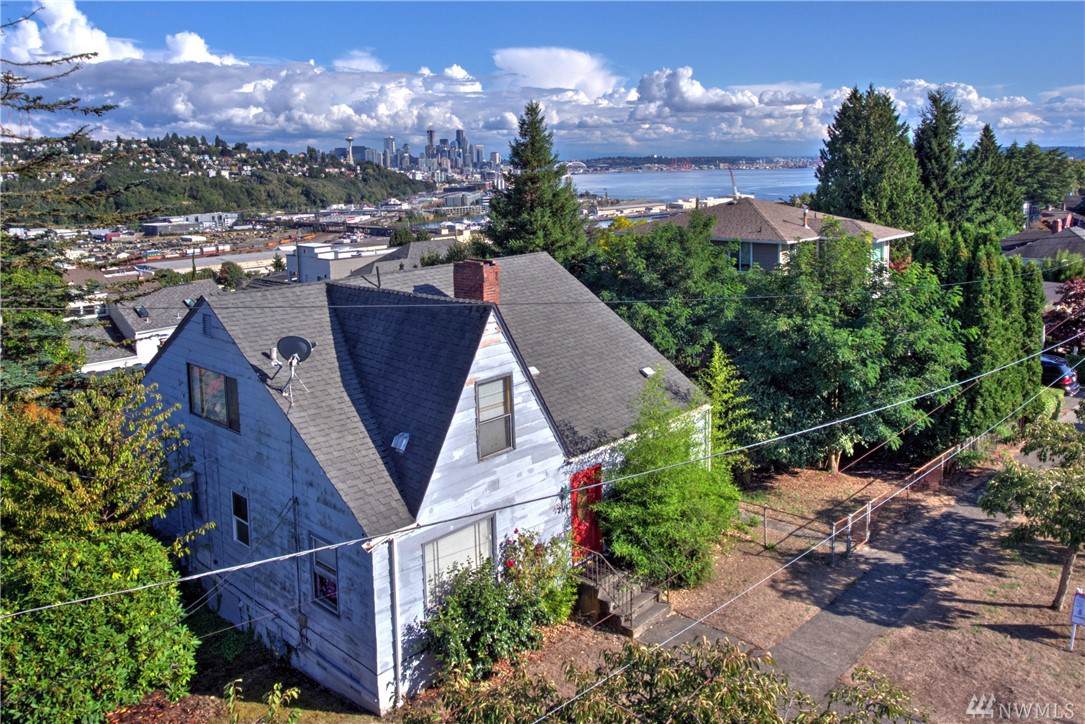 2114 26 Ave - Photo 1
