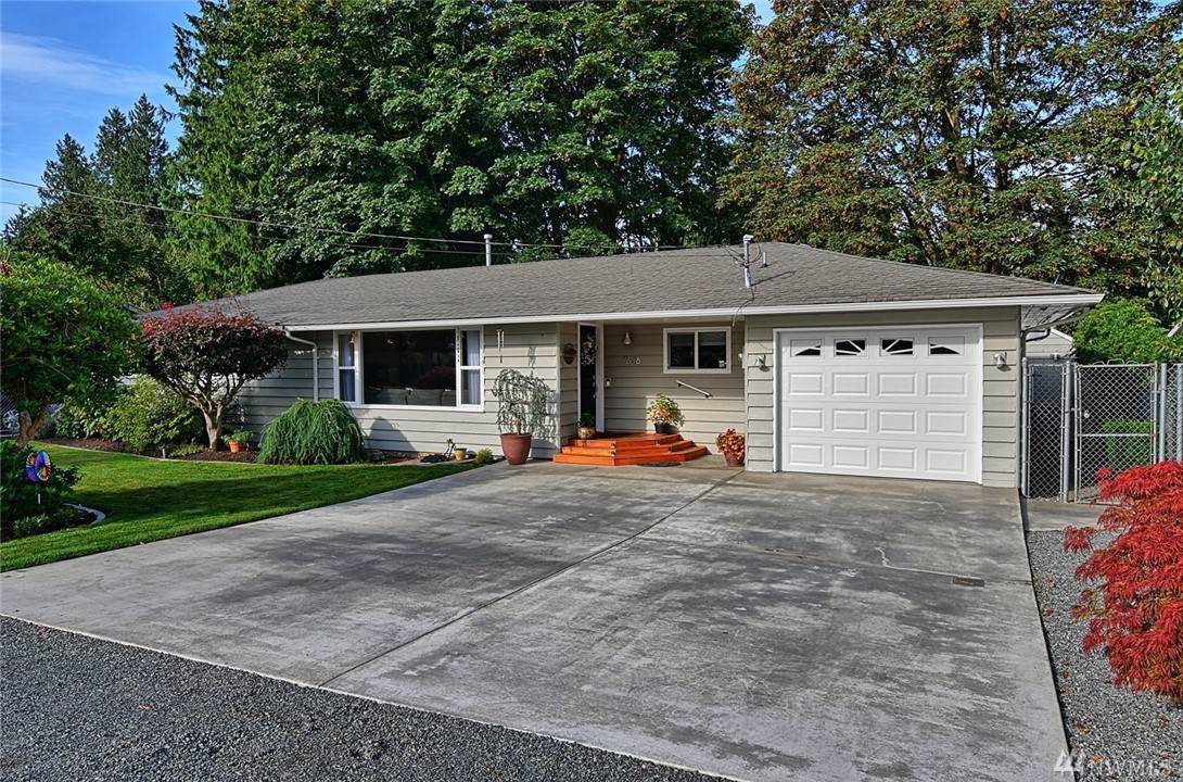7606 57th Dr Ne - Photo 1