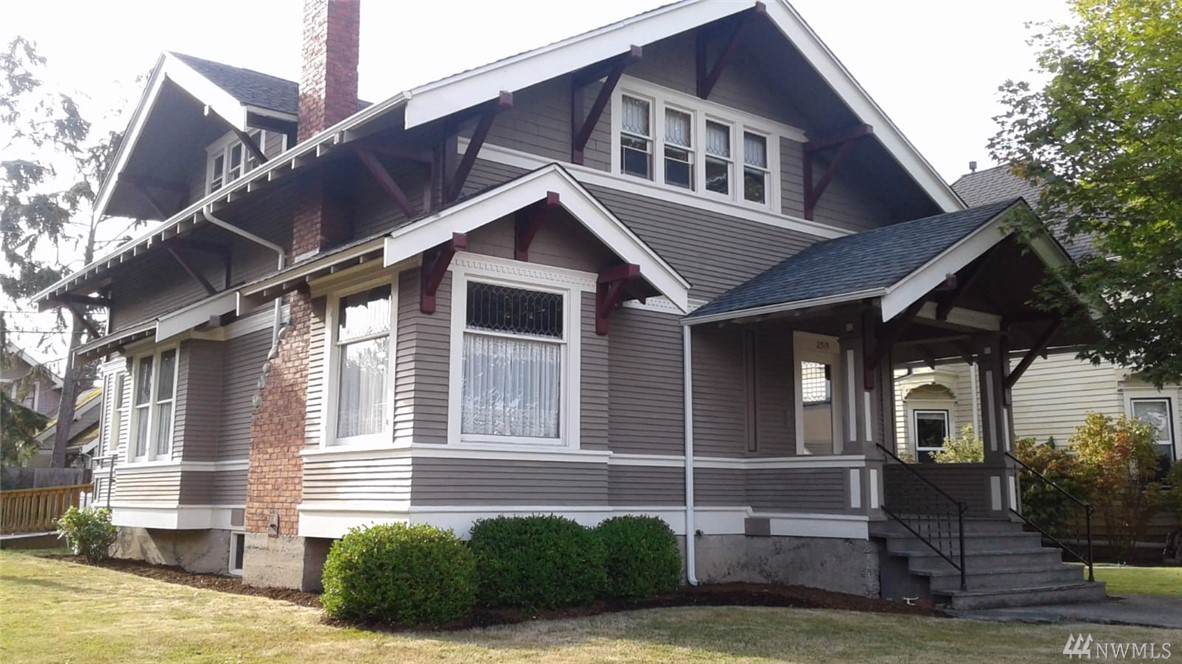 2319 Elm St - Photo 1