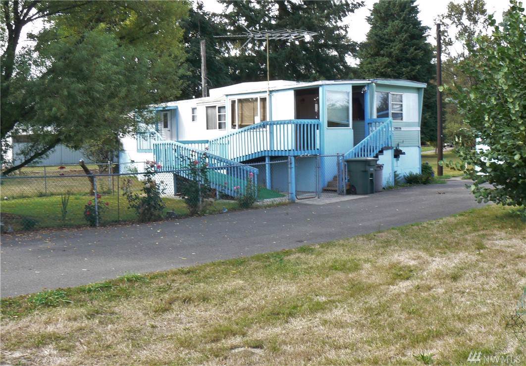 18519 176th St - Photo 1
