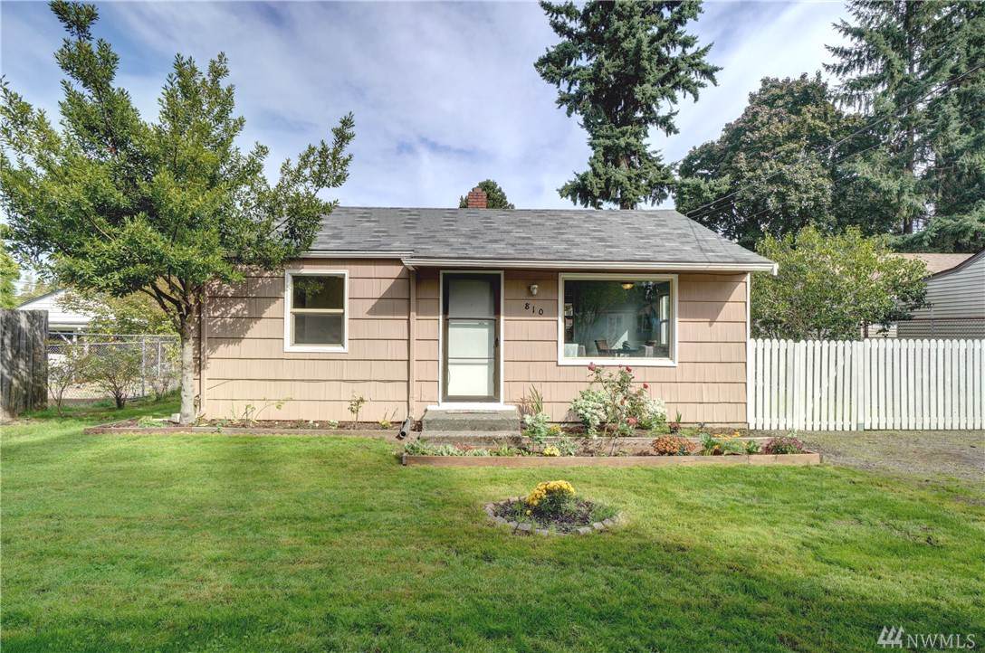 810 195th St - Photo 1